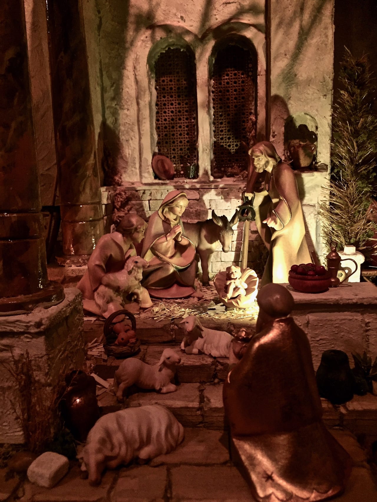 The Roman Forum Nativity, photograph 4