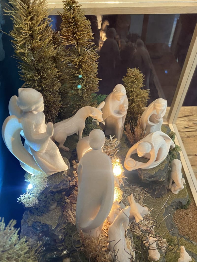 The Sanctuary Grove Nativity, photograph 6