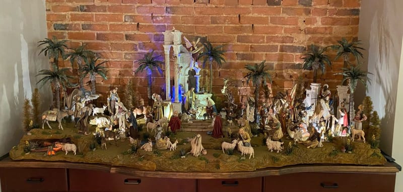 The Renaissance Nativity, photograph 3