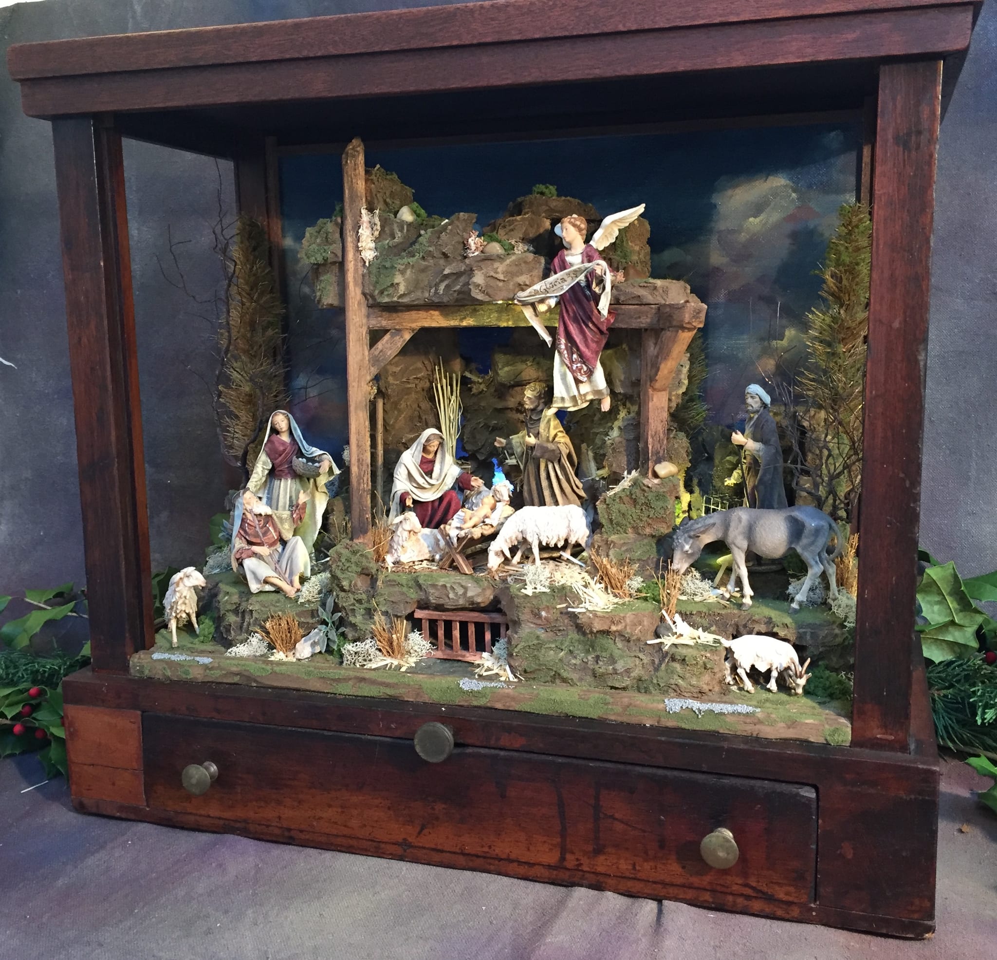 Traveling Assayers Case Nativity, photograph 4